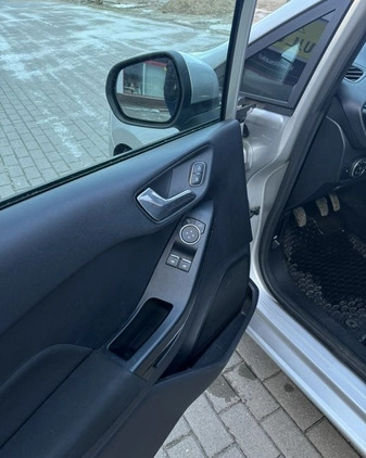 Ford Fiesta cena 36000 przebieg: 111000, rok produkcji 2018 z Wilamowice małe 172